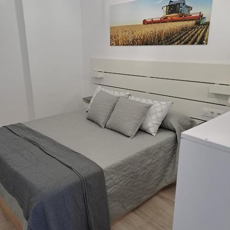 Apartamentos Espigas Puerto Валенсия Экстерьер фото