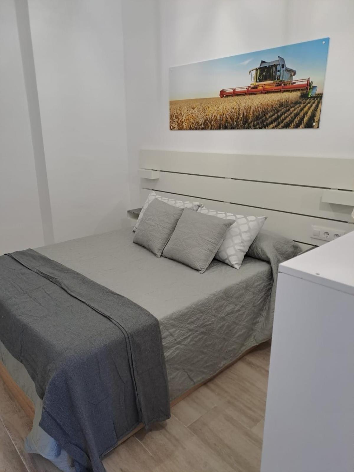 Apartamentos Espigas Puerto Валенсия Экстерьер фото